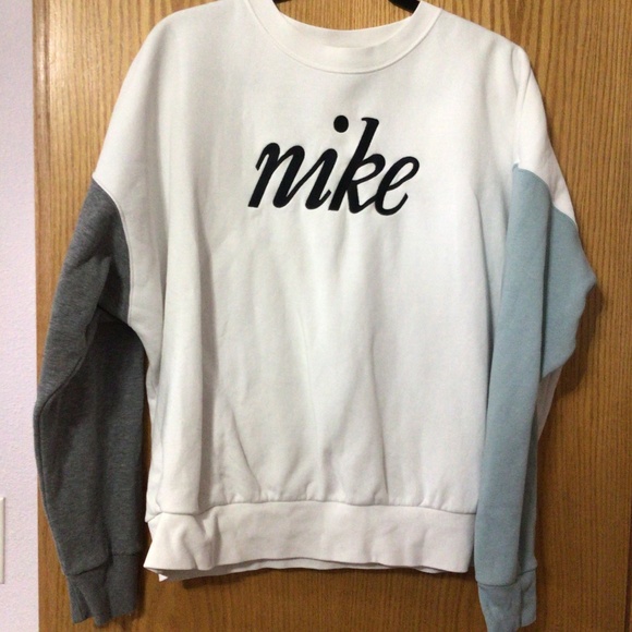 Nike Tops - Nike women’s size medium color block sweatshirt